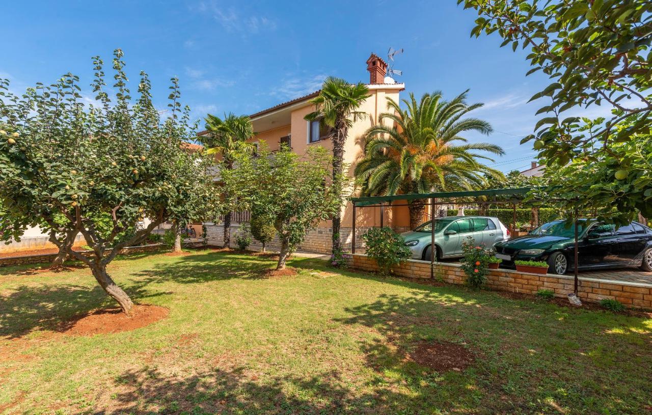 Apartment Feniks *