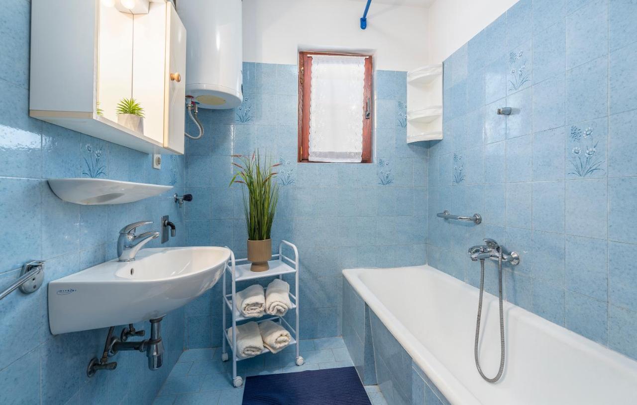 Apartment Feniks *