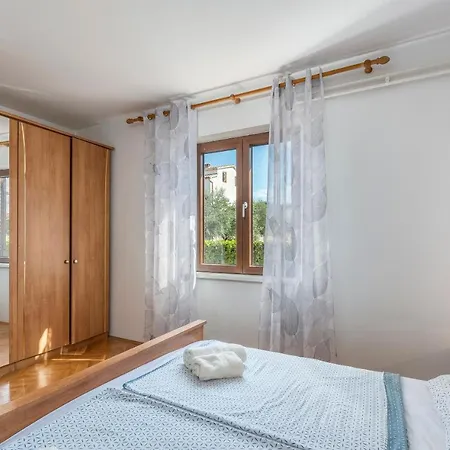 Apartments Feniks Porec Exterior photo